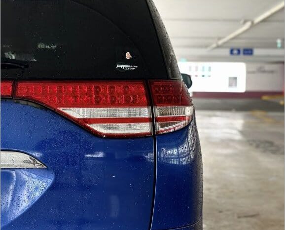 Toyota Estima 2.4A full