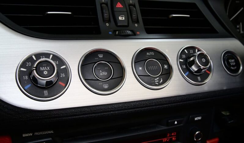 BMW Z4 sDrive23i (COE till 12/2028) full