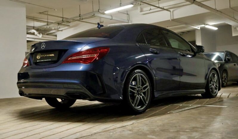 Mercedes-Benz CLA-Class CLA180 AMG Line full