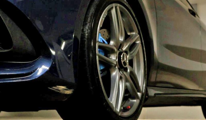 Mercedes-Benz CLA-Class CLA180 AMG Line full