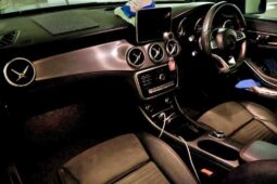 Mercedes-Benz CLA-Class CLA180 AMG Line full
