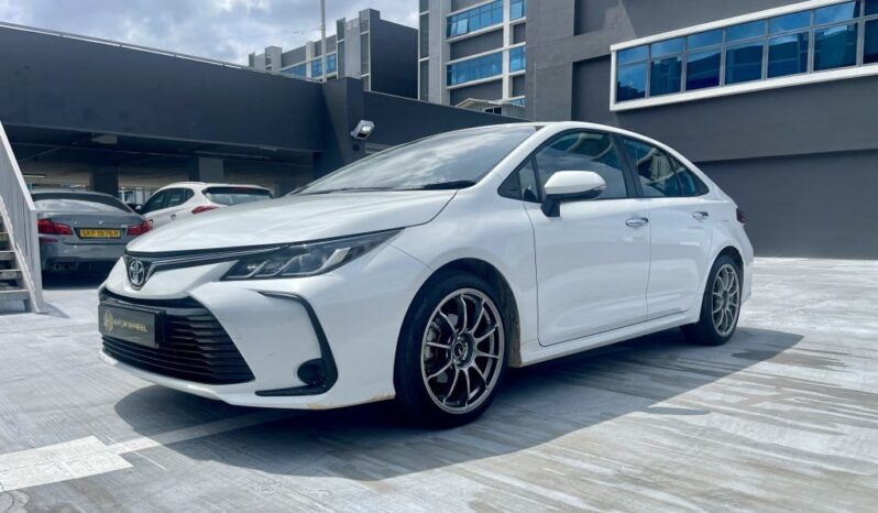 Toyota Corolla Altis 1.6A Standard full