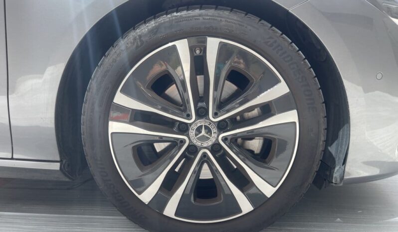 Mercedes-Benz CLA-Class CLA180 Mild Hybrid Progressive full