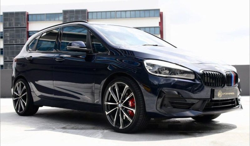 BMW 2 Series 216i Active Tourer full