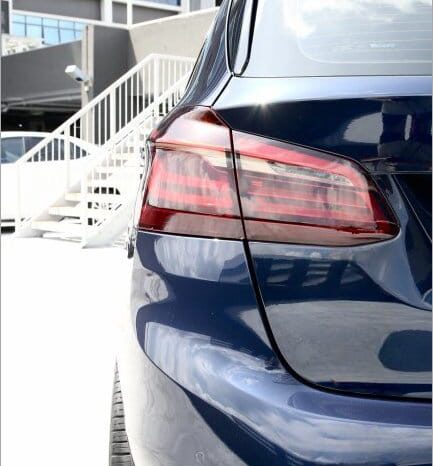 BMW 2 Series 216i Active Tourer full