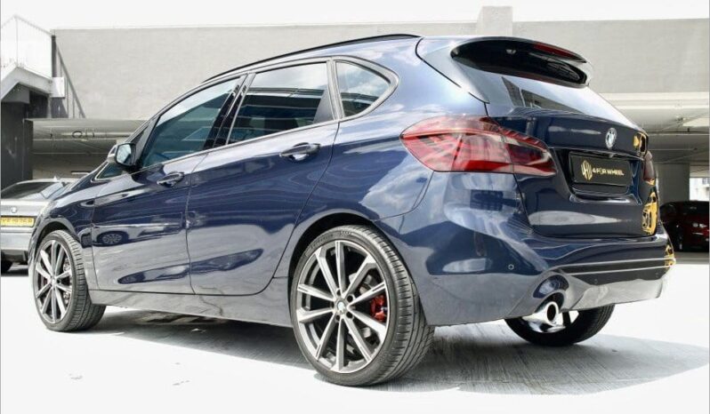 BMW 2 Series 216i Active Tourer full