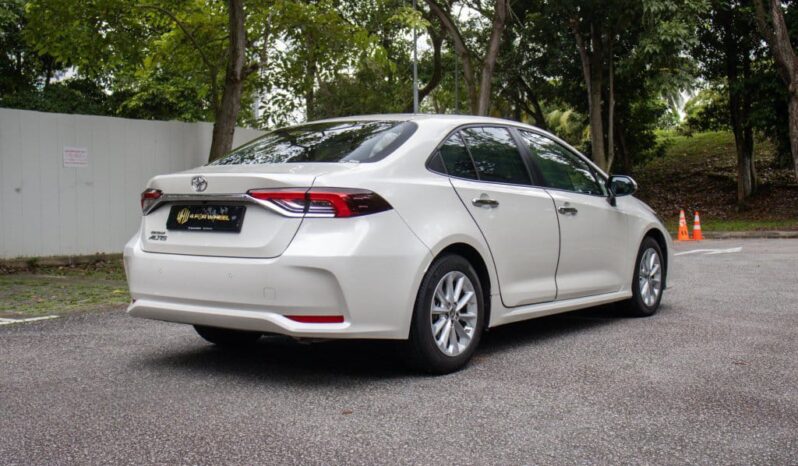 Toyota Corolla Altis 1.6A Standard full