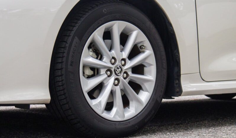 Toyota Corolla Altis 1.6A Standard full