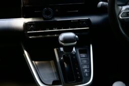 Toyota Voxy Hybrid 1.8A SZ full