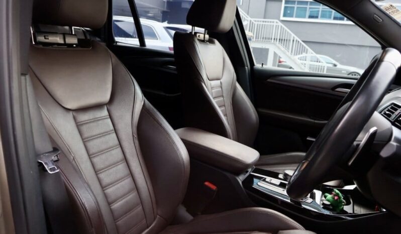 BMW X3 sDrive20i M-Sport full