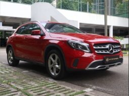 Mercedes-Benz GLA-Class GLA180 Urban Edition full