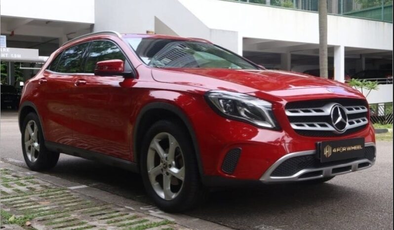Mercedes-Benz GLA-Class GLA180 Urban Edition full