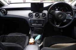 Mercedes-Benz GLA-Class GLA180 Urban Edition full