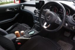 Mercedes-Benz GLA-Class GLA180 Urban Edition full