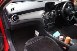 Mercedes-Benz GLA-Class GLA180 Urban Edition full