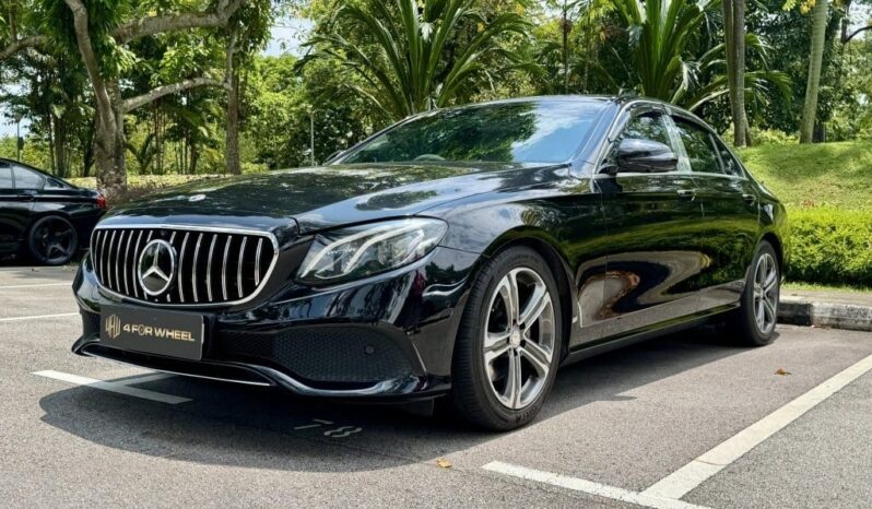 Mercedes-Benz E-Class E200 Avantgarde full