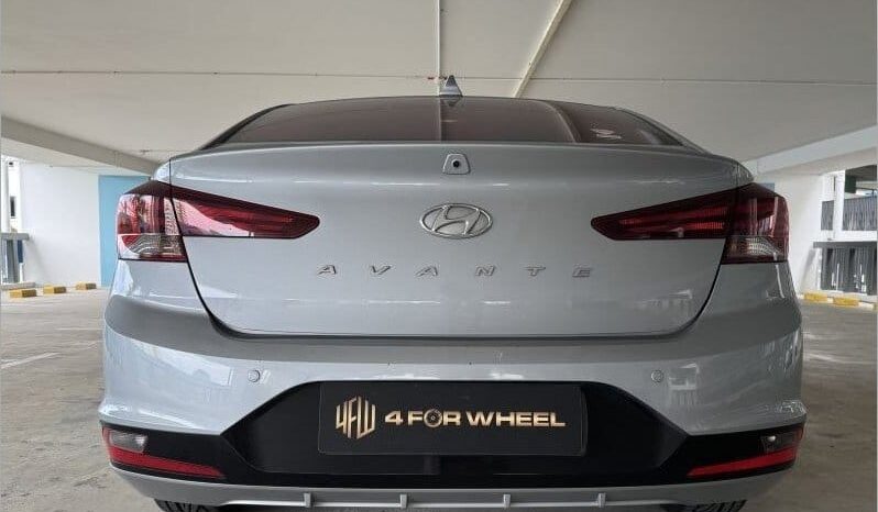 Hyundai Avante 1.6A GLS full