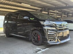 Toyota Vellfire 2.5A Z full