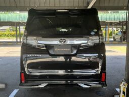 Toyota Vellfire 2.5A Z full