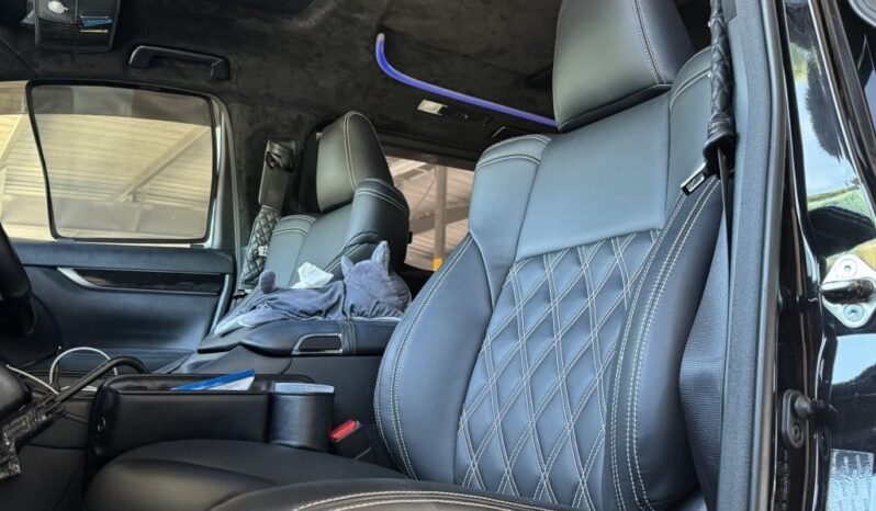 Toyota Vellfire 2.5A Z full