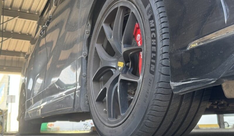 Toyota Vellfire 2.5A Z full