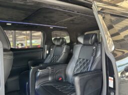 Toyota Vellfire 2.5A Z full