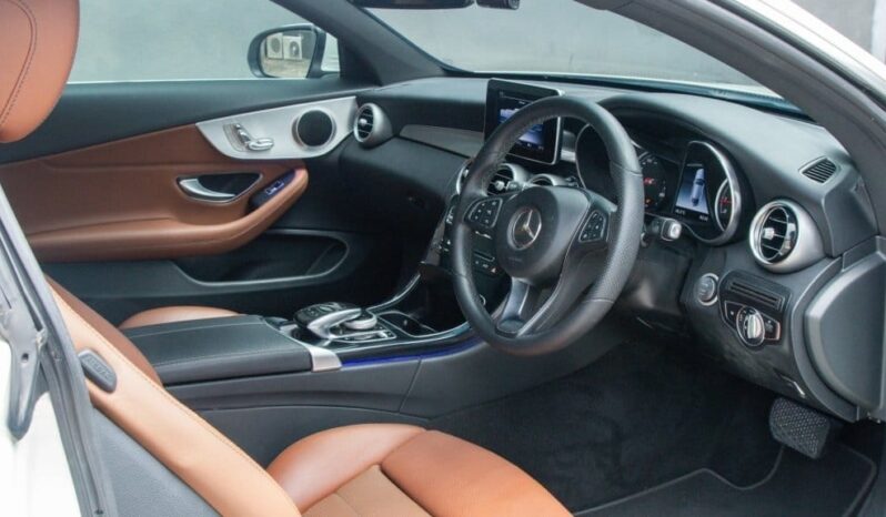 Mercedes-Benz C-Class C180 Coupe full