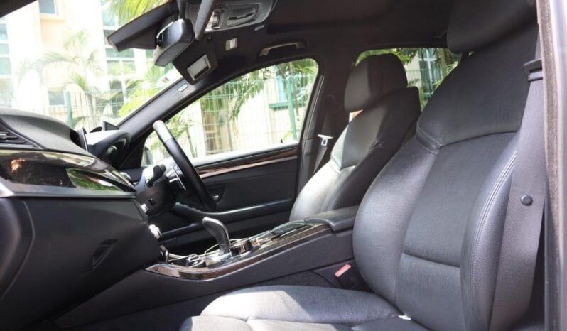 BMW 5 Series 535i Sunroof (COE till 09/2030) full