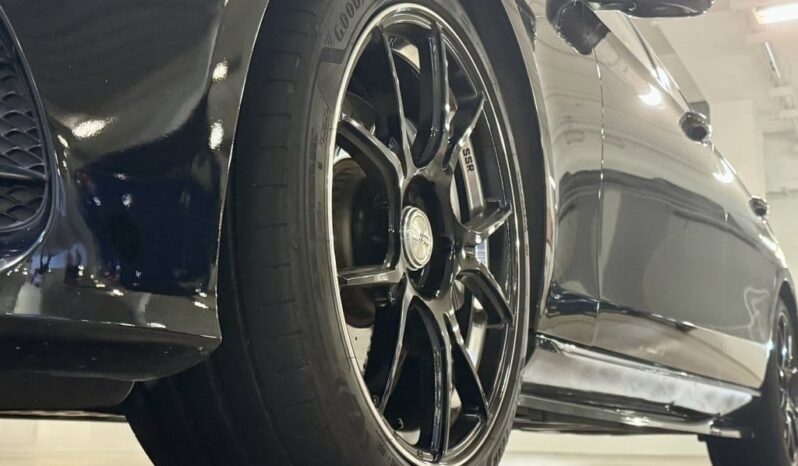Mercedes-Benz E-Class E200 Avantgarde full