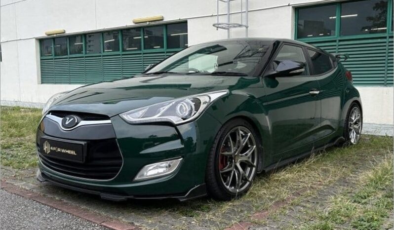 Hyundai Veloster 1.6A full