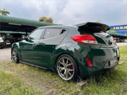 Hyundai Veloster 1.6A full