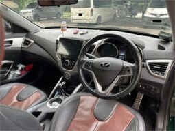 Hyundai Veloster 1.6A full