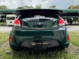Hyundai Veloster 1.6A full