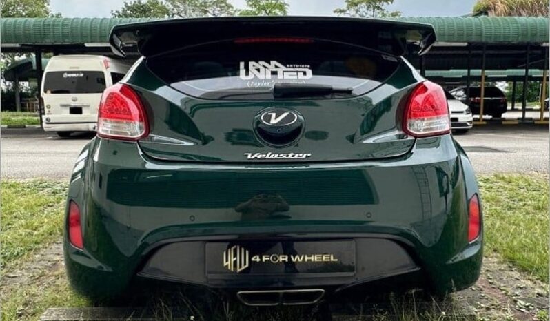 Hyundai Veloster 1.6A full
