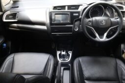 Honda Fit Hybrid 1.5A full